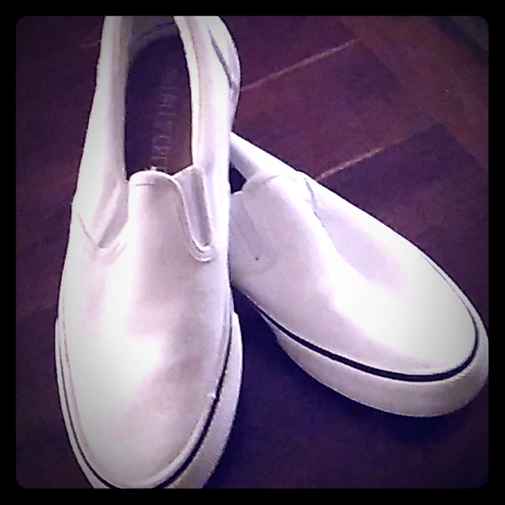 White boat shoes